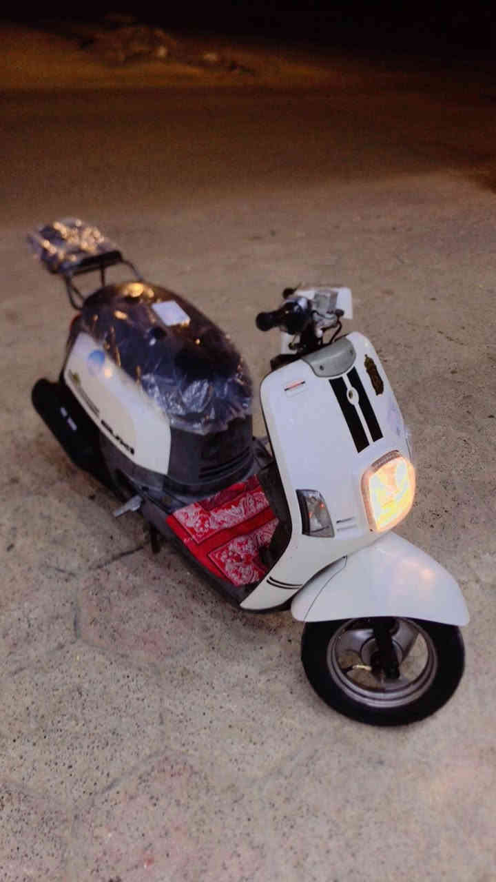 السلام عليكم للبيع دراجه ماكس بوليس كفاله دراجه مامفتوحه سلف هندر كامله دراجه شوفت عينكم نضيفه وع بلاد مكاني بصره ابي الخصيب سعر 850وبيهه مجال قليل للستفسار رقمي ***********
