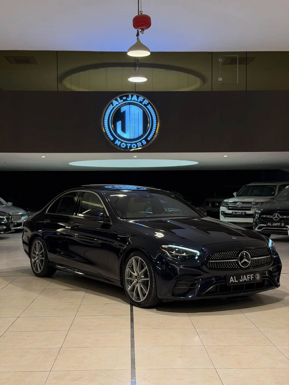 السلام عليكم 
سعر جدا مناسب🔥🔥
للبيع مارسدس E350 AMG موديل 2022 ماشيه 18 الف لونها نيلي 
فول الفول بانوراما وكامرات 360 درجه وكشنات جلد وخزن وكهرباء وتدفئة ورادارات وحساسات وبصمات وصندوك كهرباء وبعد كلش هوايه مواصفات 
وراد امريكي بيها بس بنيد صبغ الباقي مكفول وگير ومكينه بشرط وصفر مسج ومسجله بشركة BCM سيرفس كامل 
السيارة رقم وفحص وهزه جديد
السعر : 335$ ورقه 
للاستفسار :***********   كاوه جمال
العنوان: السليمانية المعارض الجديده معرض(الجاف)
