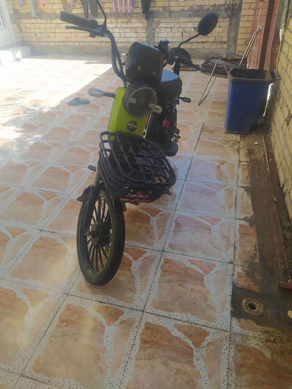 دراجة شحن جديدة  للبيع مشتريهة جديدة ب 600 ولله كلشي  مابيهة بس الابريك  ال ورة عطلان كاملة المواصفات بطاريات فول بصمة اثنين تشغيل بعد اشاير أفول اكلوب زين 
سعرها 500 الف الي يحب يستفسر يراسلني خاص


**إذا كنت صاحب هذا الإعلان وتريد حذفه لأي سبب، رجاءا أرسل رسالة إلى الدعم الفني**