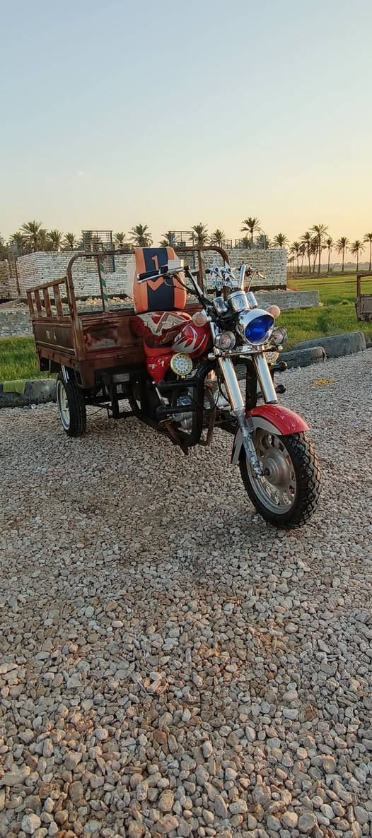 عمي السلام عليكم ستوته موديل 2010 للبيع ستوته كفاله عامه معمره كله جديد راقم اسود وسنويه راعيه ماندله اسويلك مكاتبه مكتب ستوته ترهم بيع ومراوس بوراق حتلو  تعبانه  ماعيزه برغي شوفت عينك بلصوره السعر 1100 وبيه مجال عنواني مشخاب اليريده يراجسلني هذه رقمي ‏‪***********
