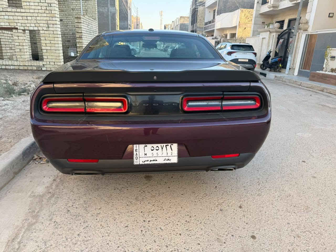 ‎السلام عليكم للبيع جالنجر 2021 SXT 
‎محرك 3600 تو ويل ماشيه 85 الف حادث السياره جاملغ وبنيد صبغ والجاملغ لخلف السائق بي بارد يوجد تعديل بسيط بالشاصي الامامي محرك + كير كفاله حداديه جديده + تخم تايرات جديد كامله بدون نقص
‎السونار وصور الحادث مرفقه بالمنشور 
‎السعر... 160$ وبي مجال
‎للاستفسار : ***********
‎بغداد الدوره
***********
