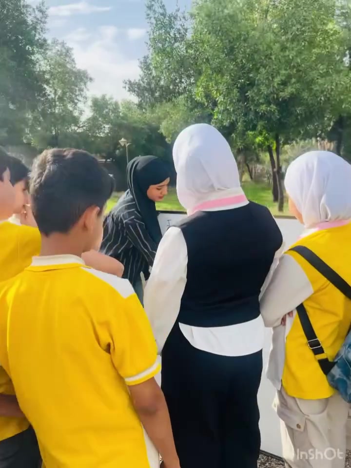 اليوم الثالث من أداء الامتحان الوزاري لطلبتنا الأعزاء في مادة اللغة الإنكليزية، نسأل الله أن يكون هذا اليوم خطوة جديدة نحو النجاح 
كل الدعوات لطلبتنا الأعزاء بأن يمنّ الله عليهم براحة البال وصفاء الذهن، وأن يكتب لهم النجاح والتفوق، ويفرح قلوبهم وذويهم بتحقيق أعلى الدرجات.
وفقكم الله جميعاً وسدد خطاكم. ❤️

العنوان : الامين الثانية ، نواب الضباط، الشارع المقابل لمطعم الوجبة السريعة ، خلف المنتزه .

او الاتصال على الرقم 
***********
