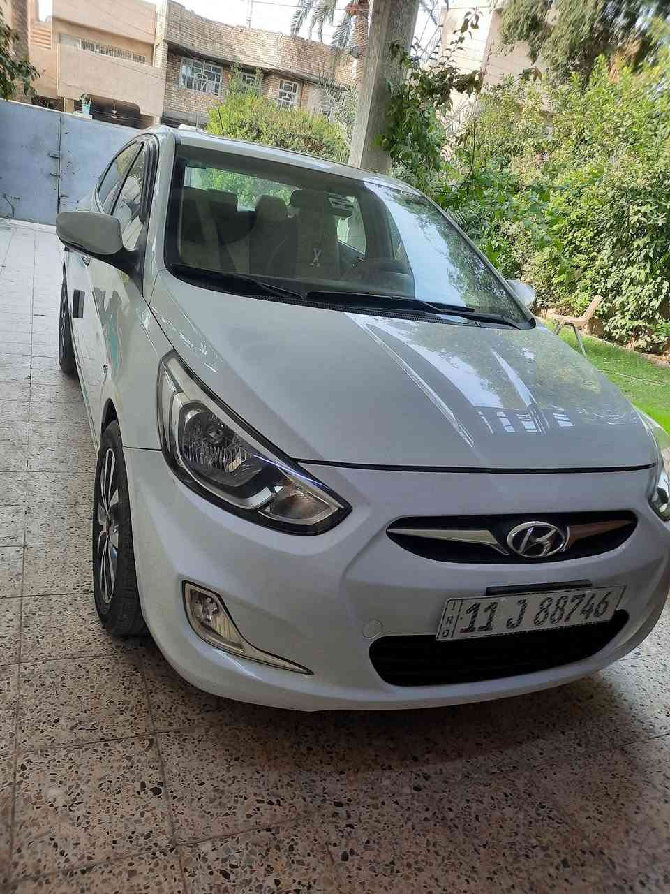 اكسنت ١١ خليجي فول مواصفات ٣قطع صبغ جاملغ خلفي وباب وجاملغ أمامي بدون دواخل ماشيه ١٦١الف ت*********** السعر ٩٢ مكان السياره الغزاليه بأسمي
