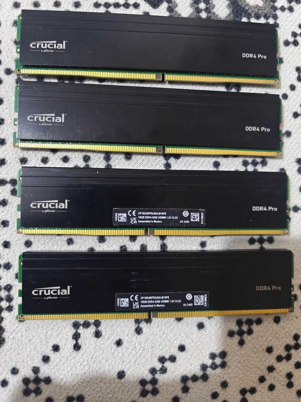 🔥 عرض رامات كمبيوتر بحالة ممتازة 🔥

🧩 RAM Corsair RGB PRO
السعة: 16GB (2×8GB)
التردد: 3200MHz
إضاءة RGB
الحالة: مستخدم نظيف جداً – مفحوص ويعمل 100%
الكمية: قطعة واحدة فقط
💰 السعر: 140,000 دينار عراقي (نهائي)

━━━━━━━━━━━━━━━
🧩 RAM Crucial PRO
السعة: 16GB
التردد: 3200MHz
الحالة: مستخدم نظيف – مفحوص ويعمل 100%
الكمية: 4 قطع متوفرة

💰 سعر القطعة: 120,000 دينار عراقي (نهائي)

━━━━━━━━━━━━━━━
🚚 يوجد توصيل إلى جميع محافظات العراق
📞 للتواصل:
واتساب: ***********8
اتصال: ***********
