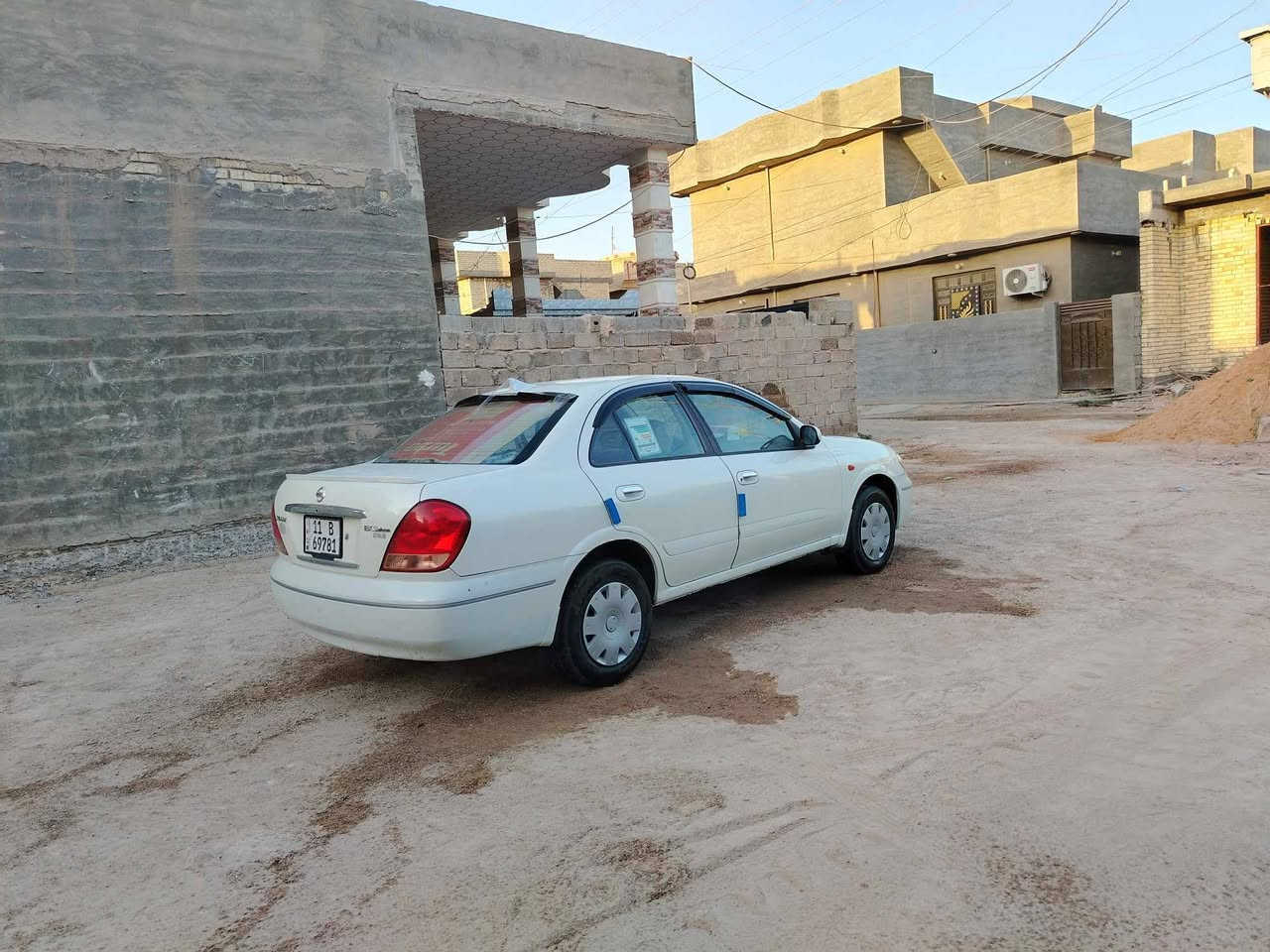 سلام عليكم نيسان سني ٢٠٠٨ البيع محرك و كير مكفولات تبريد شغال صدر خلفي ولا أمامي جديد تخم تاير جديد سياره مال جناي سياره كفاله من عده الهلال بس مكان سياره الانبار كرمه ***********
