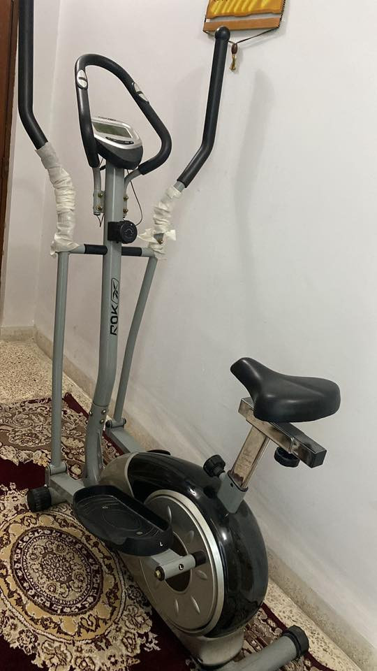 جهاز رياضة ماركة RoK 
هيكل الجهاز حديد مغلون ثقيل
شاشة ديجتال لمتابعة الوقت المسافة السرعة السعرات الحرارية المحروقة 
مستشعرات نبضات قلب في المقابض
بكرة تعديل التمرين تتحكم في صعوبة التمرين حسب المستوى
نظافة الجهاز ٩٩٪؜ 
السعر ١٣٠ الف
للتواصل واتساب ***********
