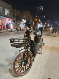 دراجه شحن للبيع الدراجه تشتغل وتمشي فقط سكليت عاطل اكفلك بطاريات وملف ...