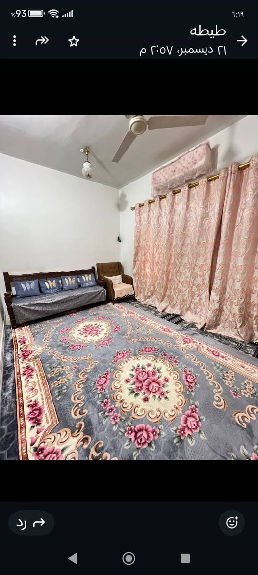 دار للبيع
المساحة 100 متر ، الواجهة 5 م، والنزال 20 م 

العنوان حي اور قرب جامع ام البنين
الرقم ***********
