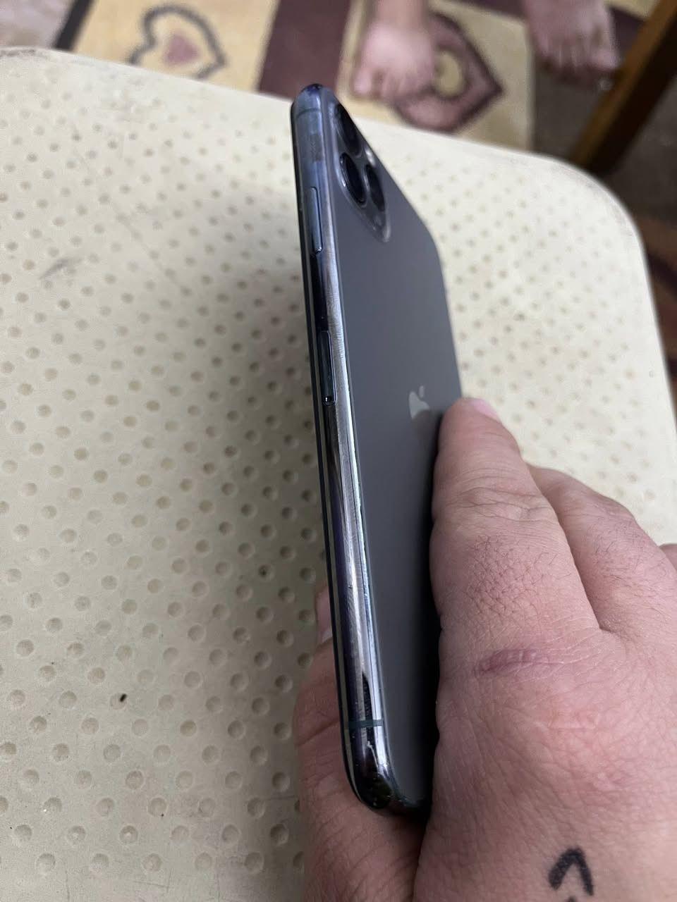 السلام عليكم للبيع ايفون 11pro max ذاكرة 64 جهاز كلش نضيف مبدل بي فقط ضهر بطاريته خدمه 74 شرق اوسط مو امريكي السعر المطلوب 275 الف وبي مجال بسيط حك الجية للاستفسار ع الرقم العنوان بغداد حي الجامعة 
***********
***********
