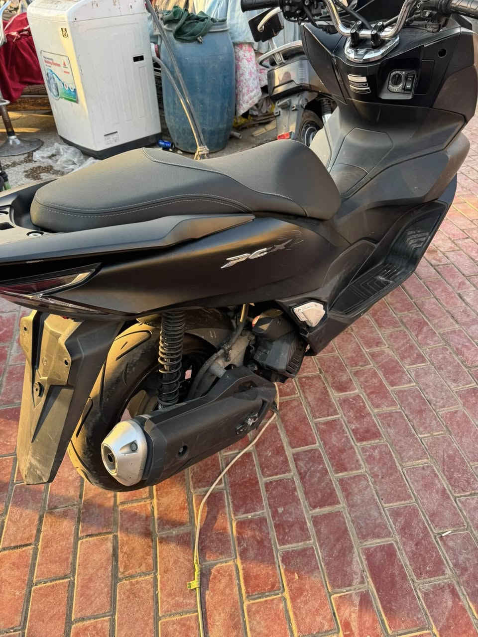 سلامن عليكم عندي دراجه للبيع pcx جيل 4
دراجه ماليزي مال رمبه كفاله عامه صاله 11 يوم من نازله سعر 16 وبيه مجال لشراي فقط مكان لدراجه مدينه الصدر 
***********
