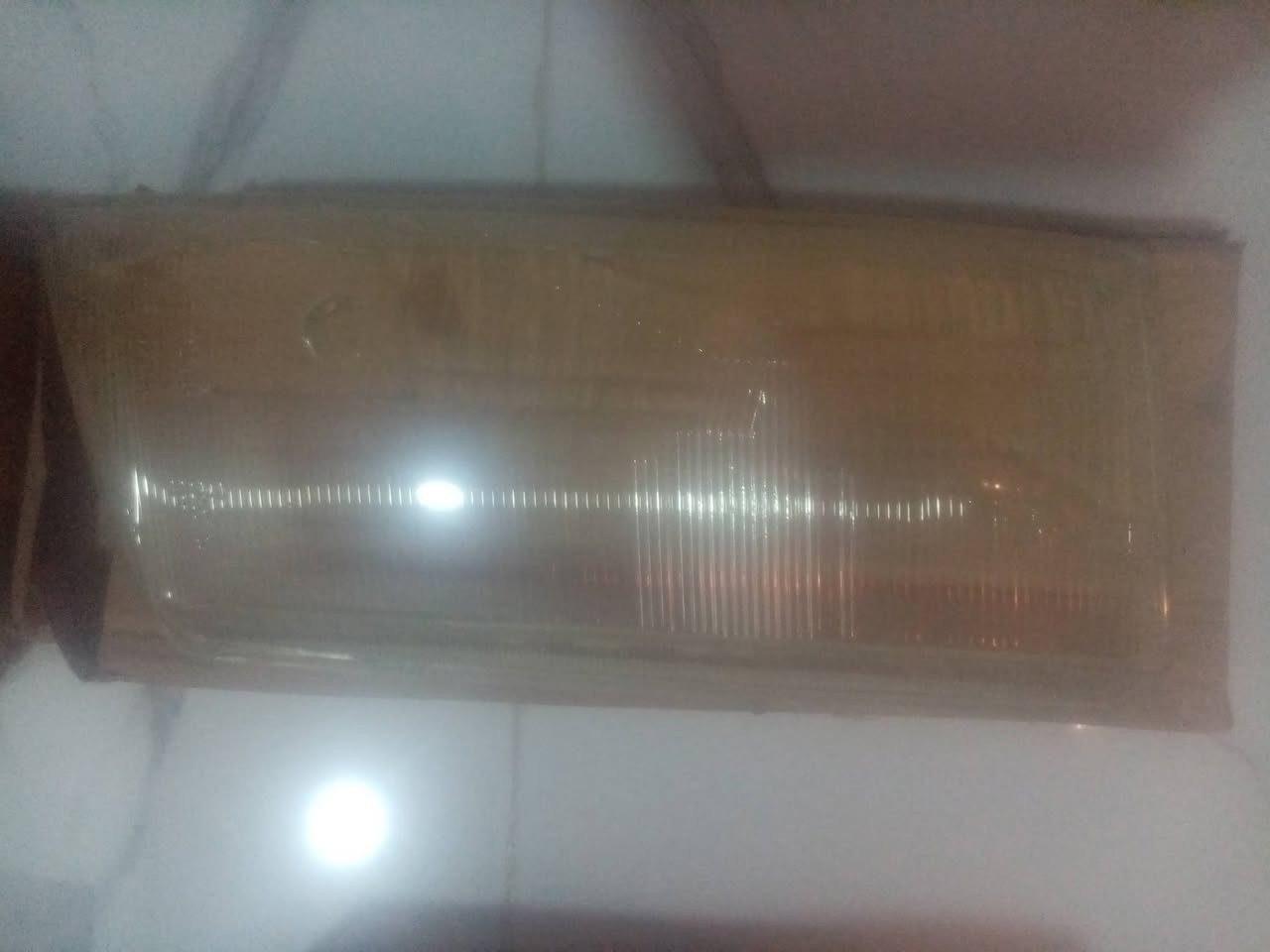 كماليات اوبل فكترا موديل 92 بك لايتات أصلية وجامات لايت واشارة يمين قطعة وحدة وعطر اماي وجامات لايتات 93 عدد3 للبيع بجم امامي وخلفي كامل ب100الف للتواصل ***********

