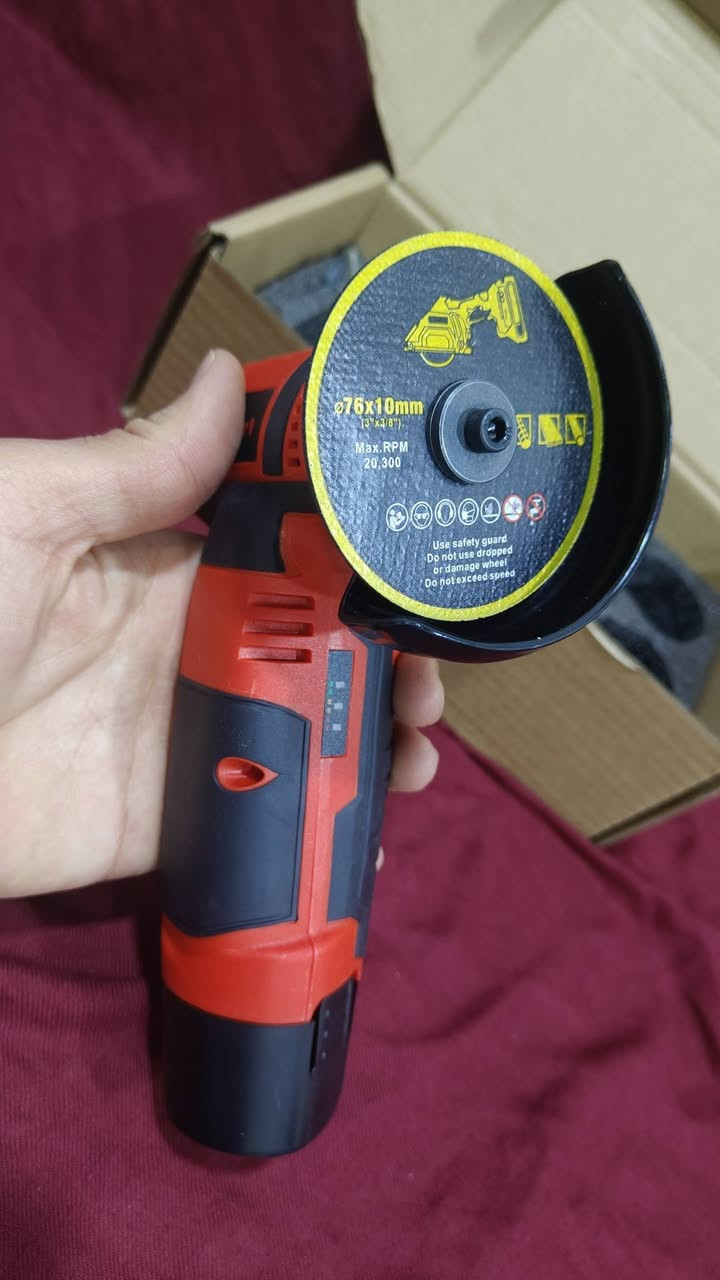 دريل كهرباء مع كوسرة كهرباء وشحن جدد كبس بالشرط سعر 20 الف القطعه مكان كركوك
***********
