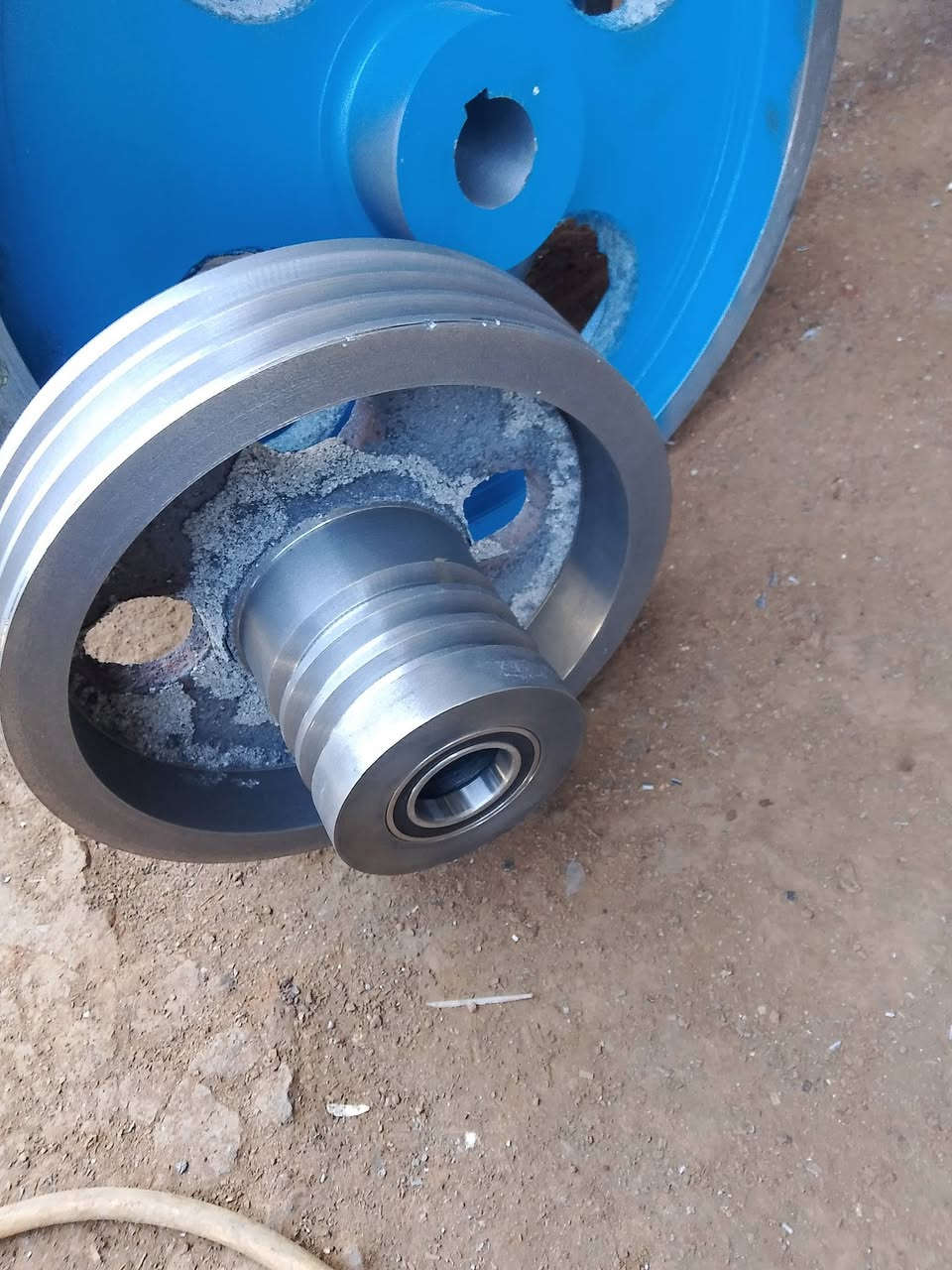 الحاج عوده لي كافة البوليات والبراوين بي اداره اسامه,***********او***********
