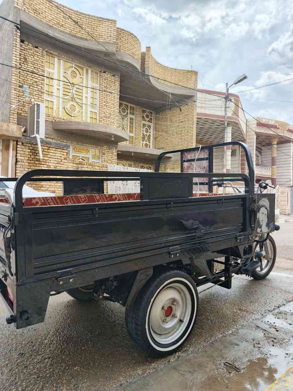 السلام عليكم ستوته جمره سوده رقم ب اسمي تحويل ثاني يوم دراجه كفاله عامه كهربائيات شغاله مكينه كفاله ما مفتوح بيهه برغي كفاله شاصي وبدي عنوان كوت خاجيه شارع أربعين ***********خاص مسدود
