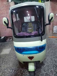 تكتك شحن • نضيفه • تمشي 40كم