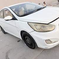 هونداي اكسنت 2014 خليجي  محرك 1600 دوش دبل قطره  بيها قطع صبغ   كير و ...