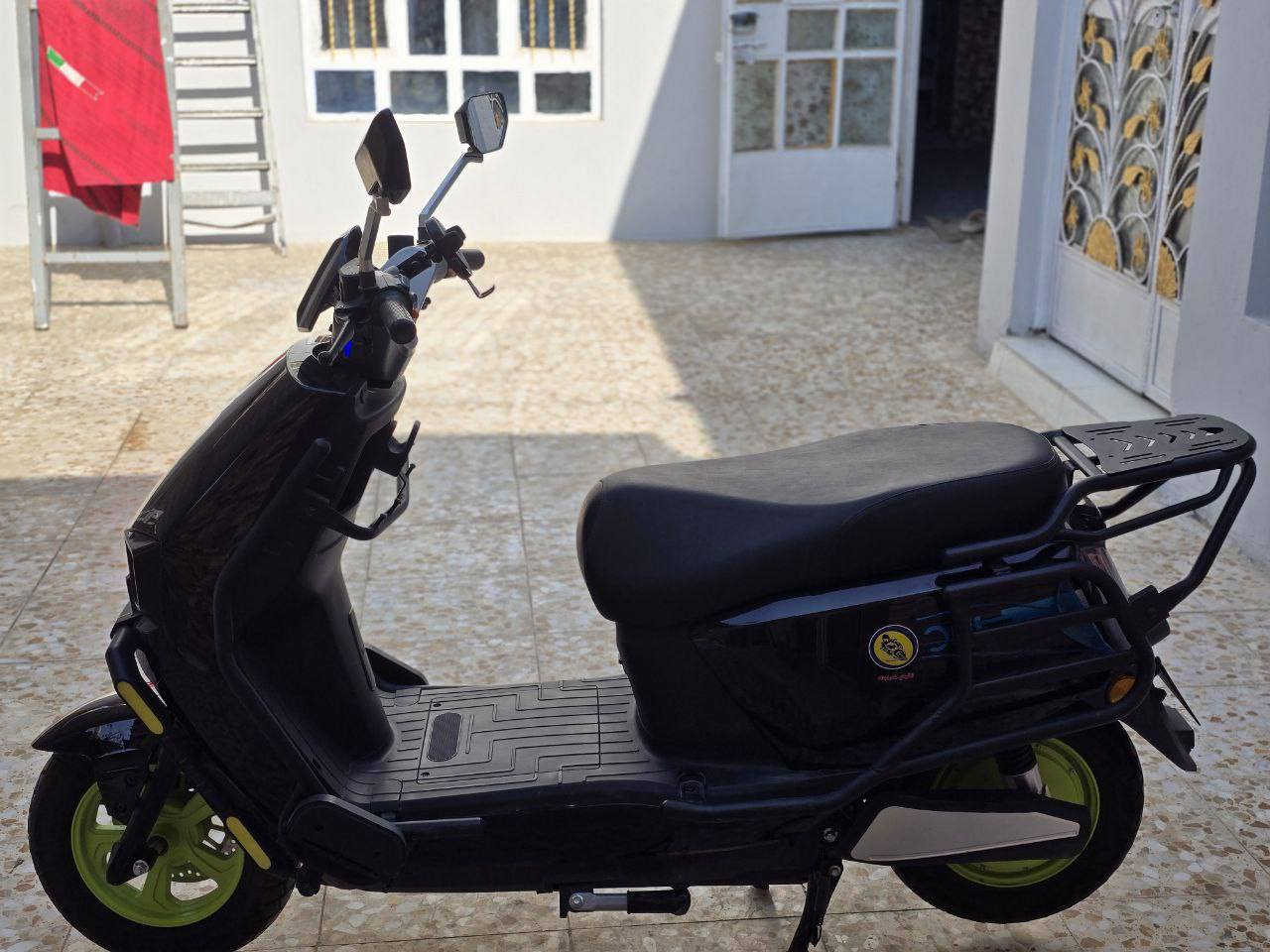 دراجة شحن مواصفات عالمية 
للبيع او مراوس بموبايل او بلي 5 او لابتوب
التواصل *********** 
المكان الديوانية _اسكان
