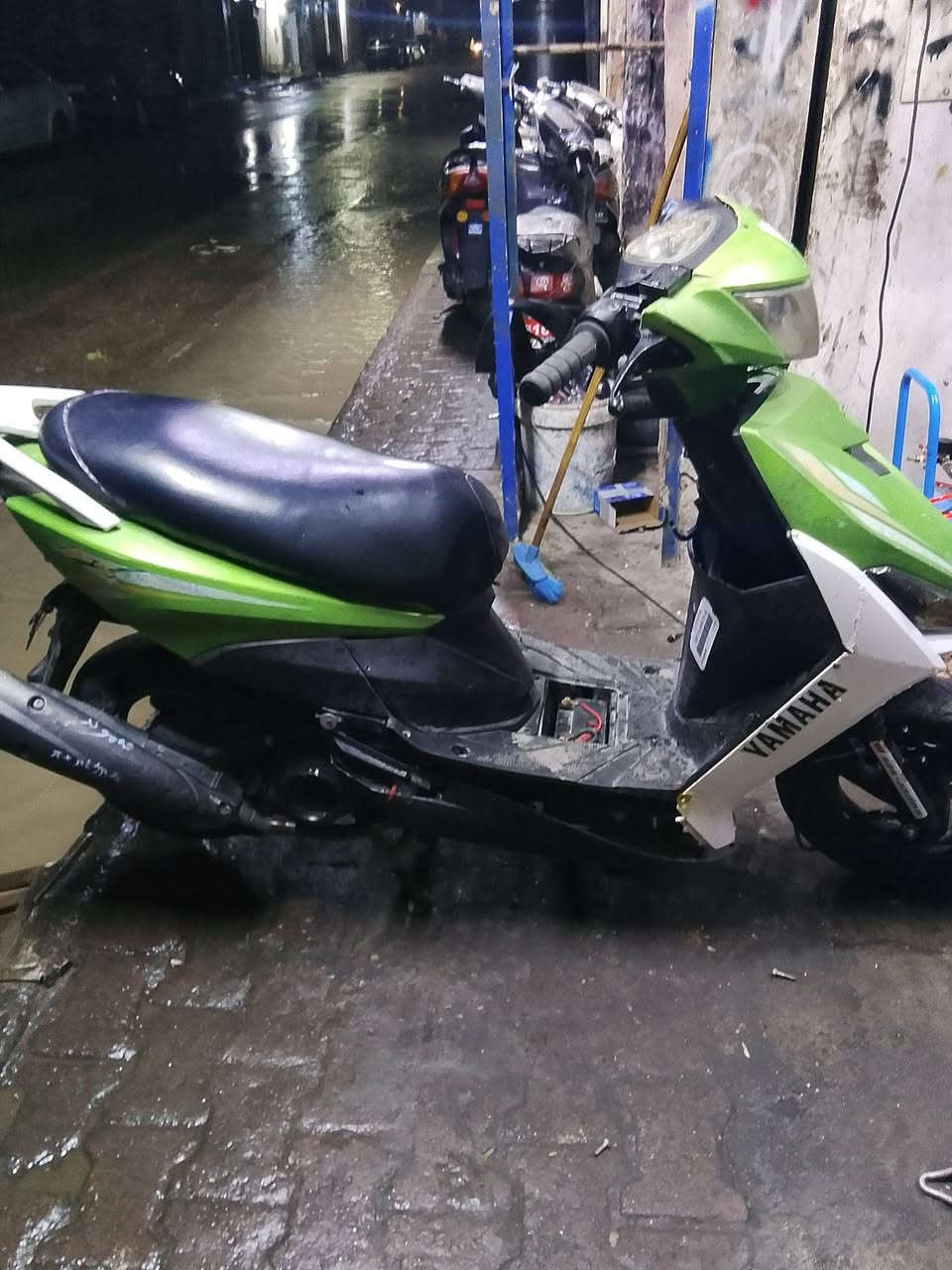 ماكس للبيع ياباني سلف شغل سعر 250رقم موبايل ***********
