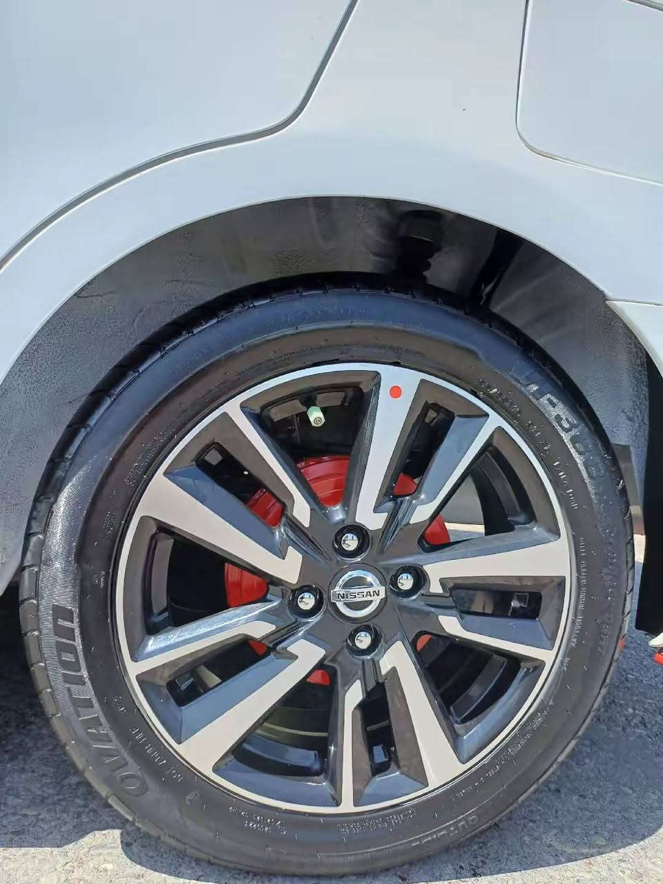 بەناوی خودای گەورەومیهرەبان 
نیسان سەنی لاکشمی بای 2019 فول مواسەفات سەیارەکە  بەس ماشاءاللە دەوێ وەسفی ناوێ لە جوانی  بەخۆی وەسفی خۆی دەکاتن بەسمەو شەغالیشە تایەو ویلی نوێیە عجم ۱٦یە بەناوی خۆمە سەیارەکە توندو تۆڵە یاک دەرکەی لای سەکنی پشتەوە PDR پێش و پشتی کەپسە بەس ئەوەندەی هەیە سبوغی نیە 
سعریشی 110 وەرەقە مەجالەکی برایەنشی تێدەیە.*********** أربيل, العراق
