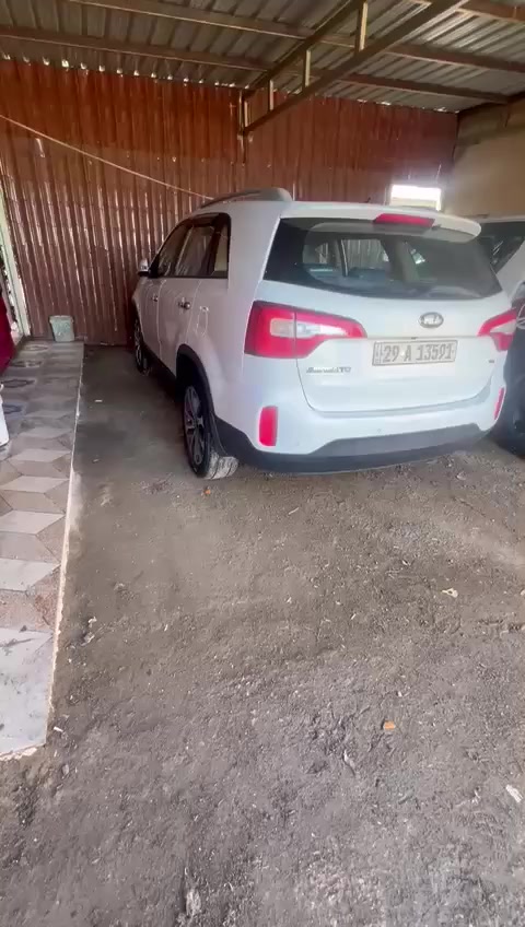 ياالله للبيع سورنتوموديل ١٤خليجي مكينه ٦ سبعه راكب كفاله عامه عامه فول عده البنوراما رقم واسط بسمي سعر ١٩٥وبيهه مجال بصيط مكاني بغداد مشروع الوحده قرب مجمع بسمايا رقمي ***********
