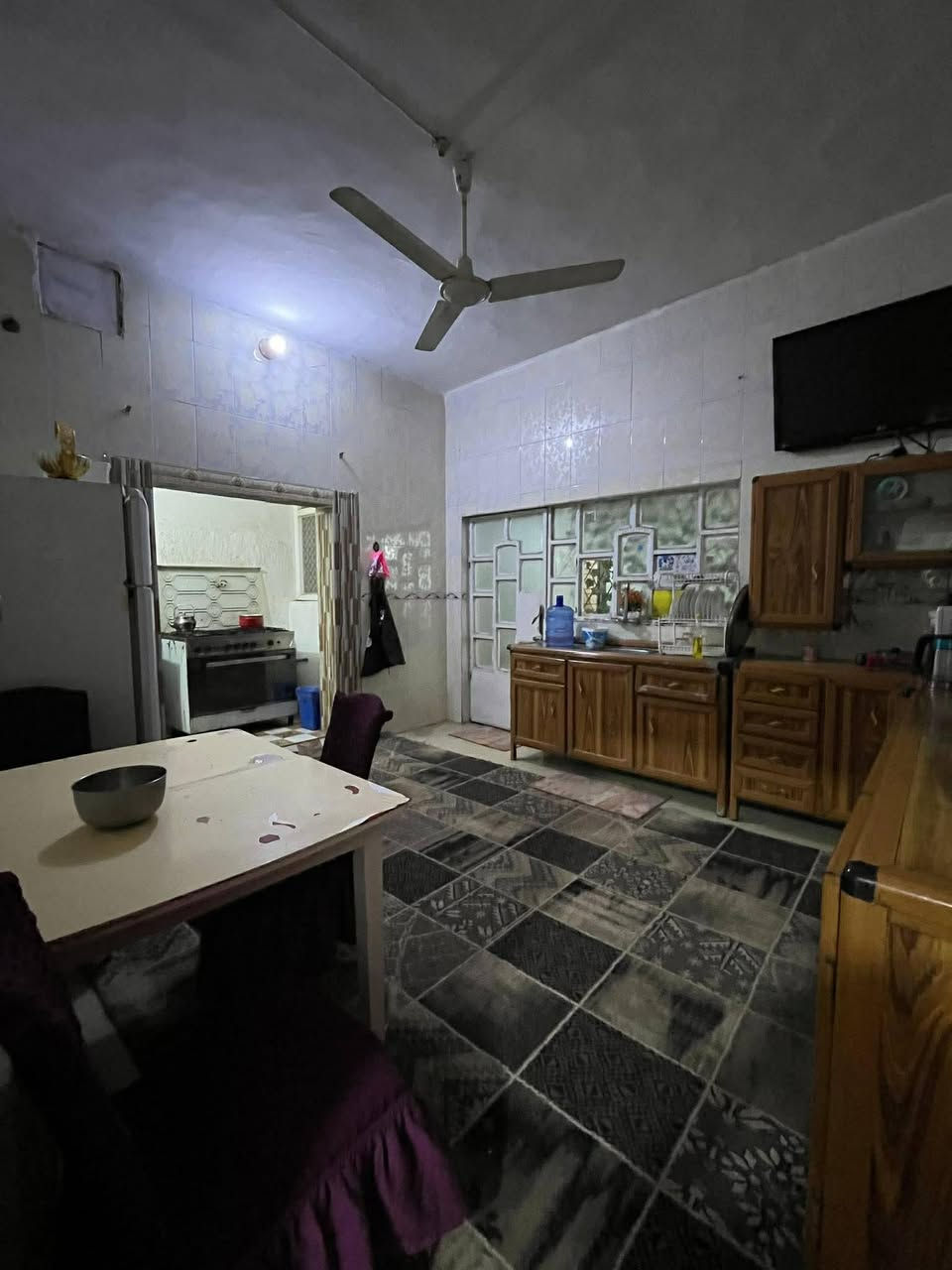 دار مساحة 200متر طابو زراعي سند 25 طابقين غرف نوم عدد 4 حديث البناء 
الواجهة 10 متر  شارع العلوة  الرئيسي فرع ابو نمر   موقع جيد جدا أن شاءالله وبسعر جيد جدا ٨٠ مليون وقابل للتفاوض مكلف بالسعر 
مكتب عقارات بلدروز الحبيبة
 قتيبة البدوي التميمي
 عنوان المكتب الحي العصري
 بدايه شارع خجو


**إذا كنت صاحب هذا الإعلان وتريد حذفه لأي سبب، رجاءا أرسل رسالة إلى الدعم الفني**