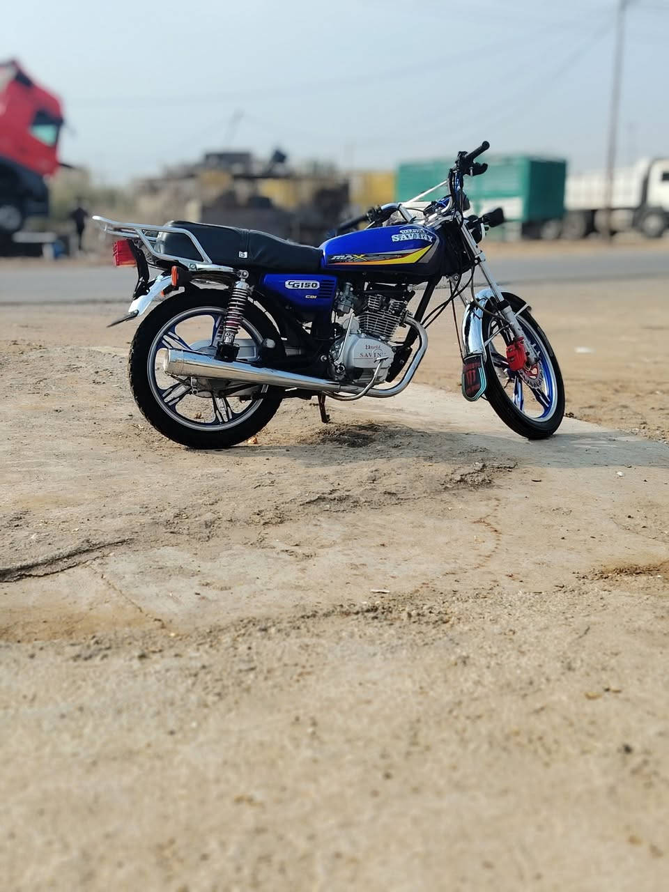 السلام عليكم  دراجه للبيع 5 كير موديل 22 نضيفه كلشي شغال ما بيه اي نقص بدون اوراق لسعر 600 وبيه مجال ***********
