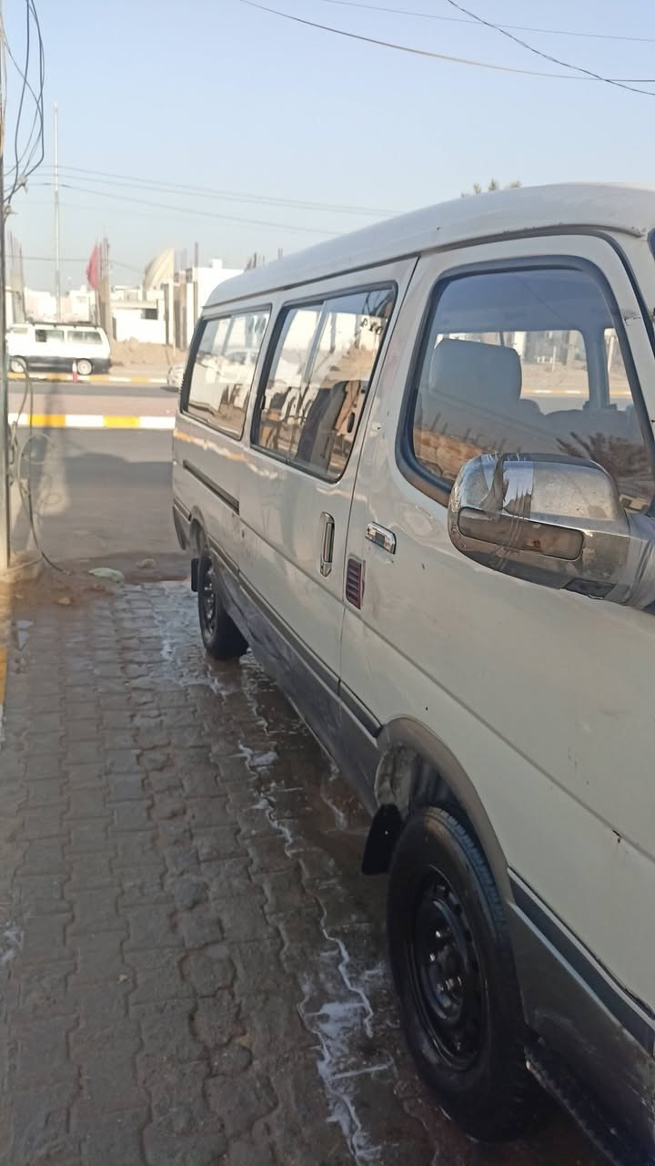 السلام عليكم فتون الوان للبيع موديل 2014 مكينه ونجي مجاول كير هايس اكسن ياباني حداديه تخم تاير جديد سياره جاهزة مكاني نجف ***********
