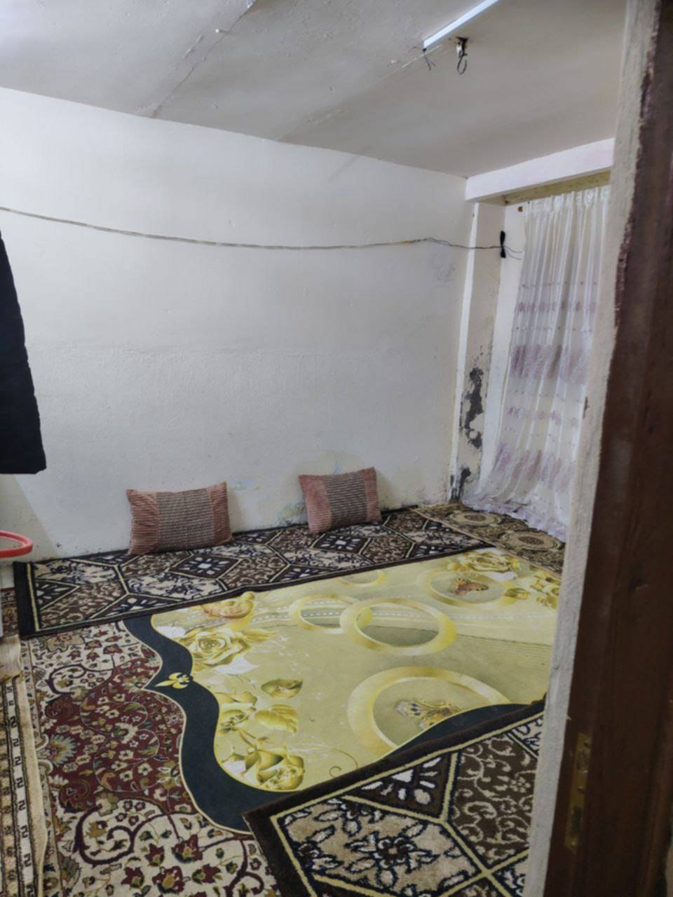 دار دولان ١٠٠ متر طابو صرف
البناء
غرف نوم عدد ٢
صالة
مطبخ
الموقع الديوانية حي العسكري  خلف معهد الجنائن
السعر ٣٧ ملون
للاستفسار أكثر مراجعة مكتب التوكل للعقار الكائن في حي العسكري شارع ٣٠ او الاتصال والمراسلة على الواتساب على الرقم ***********
@إشارة
