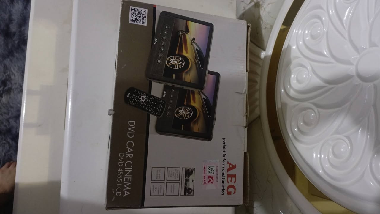 غراض جدا نضيفه
المكان بابل شارع 80 مقابل شارع الحسينية 
قريوله الحجم متر /20عرض 80 السعر 125اصلي 
قريوله  حديد الطول متر /20العرض 80 ///السعر 60
ميز تواليت فقط السعر 40الف نضيف 
مسجل اصلي مال اكسنت هوه والكفر مالته السعر 40
مسجل كورلا اصلي السعر 30الف 
بكج كامل شاشتين مع غراض كامله بسعر 35الف 

متواجد وتساب ***********
متواجد ماسنجر
