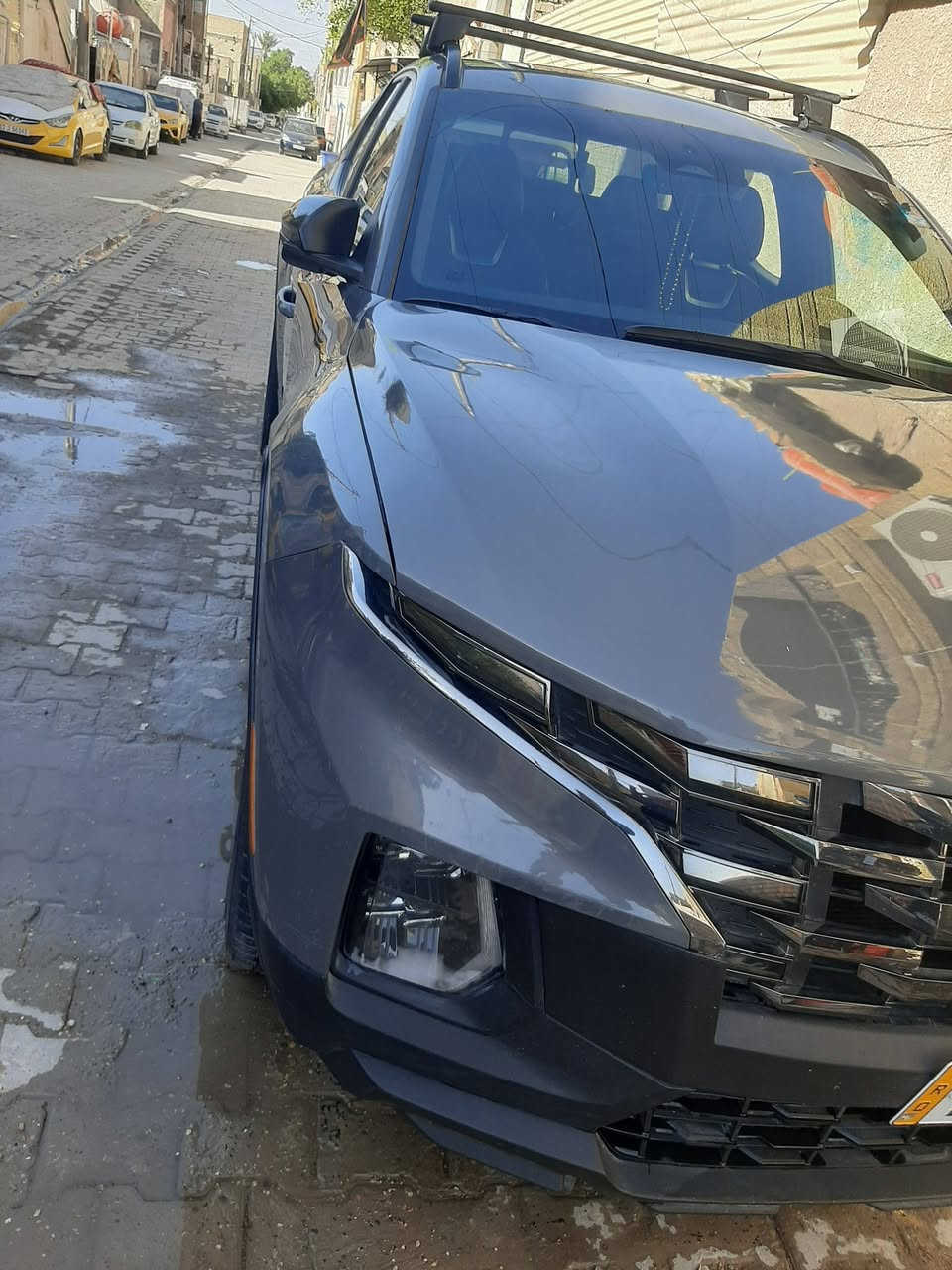 سلام عليكم 
موديل ٢٠٢٣
وارد كندي 
ماشيه ٥١ كيلو متر 
مكينه ٢٥٠٠ تيربو
مواصفات ١/١
حادث بس بنيد مصلح نفس
كله مكفوله عدا البنيد
سعره ٢١٠ وبيه مجال
استفسار على الرقم 
***********
بيه واتساب
