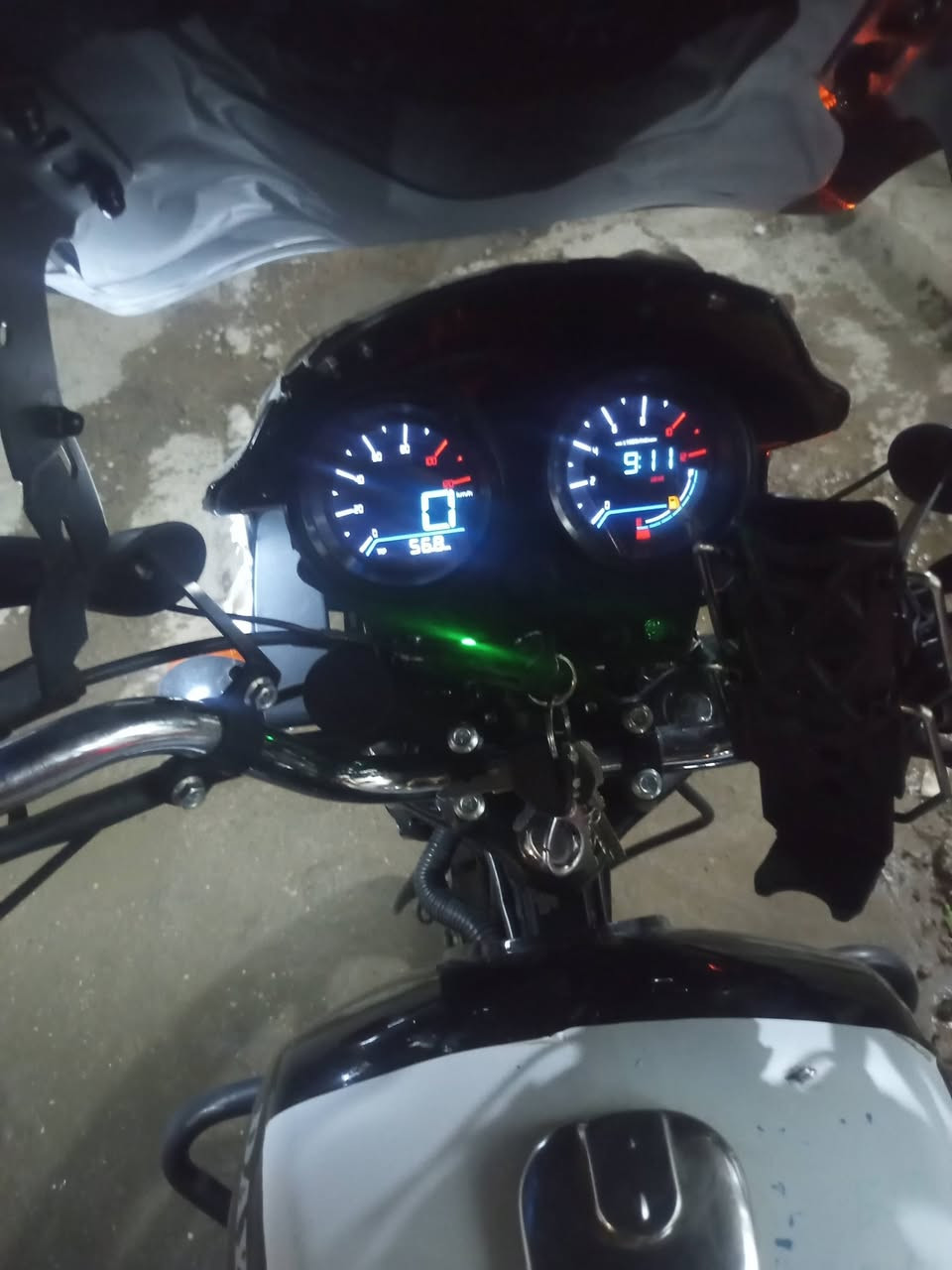 سلام عليكم درجة دايوان 25 زيرو ماشه 5000 مرقم اربيل بسم شركة مكفول عامه مكاني شعب سعر 2250 وبيها مجال ***********...0775868909
