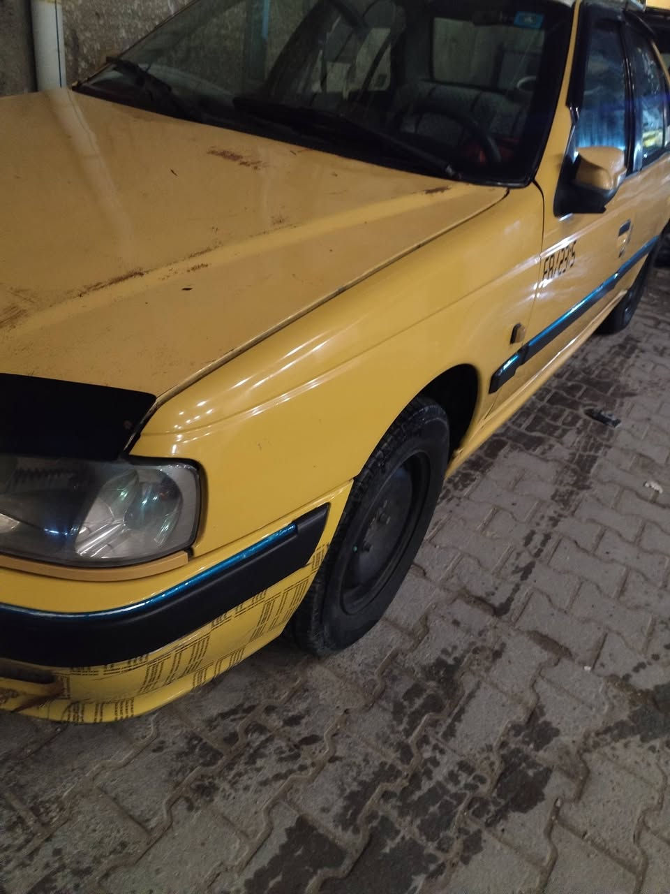 السلام عليكم سياره بيجو بارص تكسي محورها اوتوماتيك رقم بغداد مميز بأسمي وتحويل مباشر مامطلوبه شي السعر 37 وبيها مجال *********** واذا اكو مراوس

