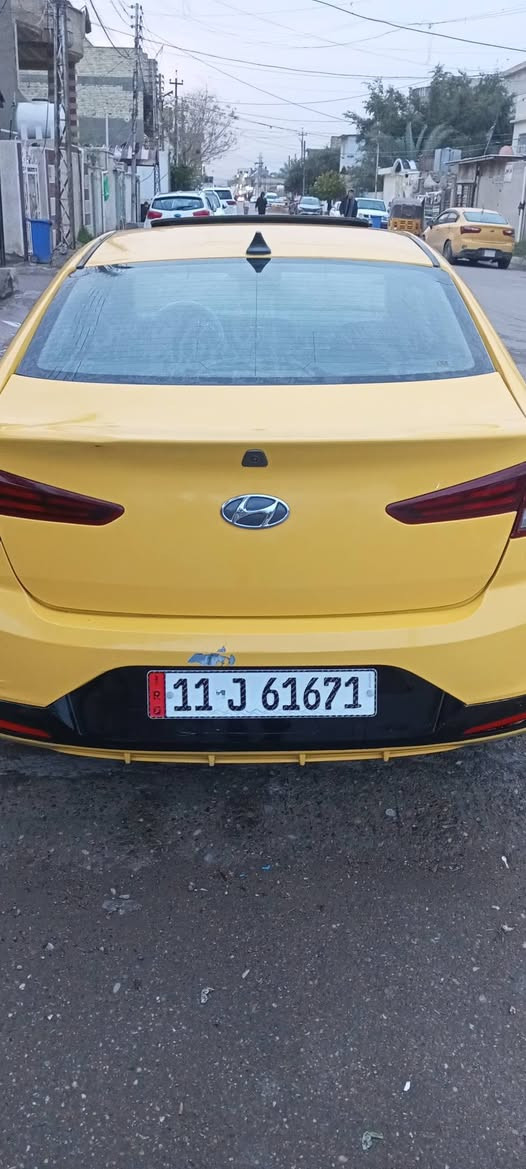 السلام عليكم 
النترا موديل 2020
مكينه 2000
كير AT
فول بصمه فتحه شاشه كامره 
اشاير بل مري
حادثها باب مبدل فقط
بسمي سنويه وهيئة مصفره 
جاهزه 
العنوان بغداد السعر 125
***********
