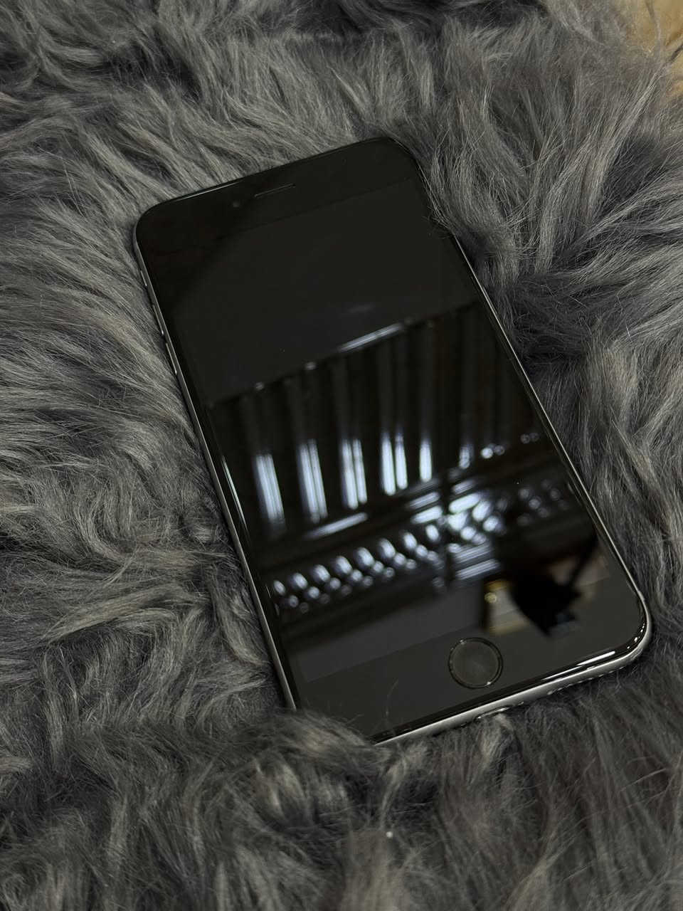 آيفون 6s Plus جهاز نضيف كله شغال بس الخط متوقف مكاني نجف السعر 55
***********
