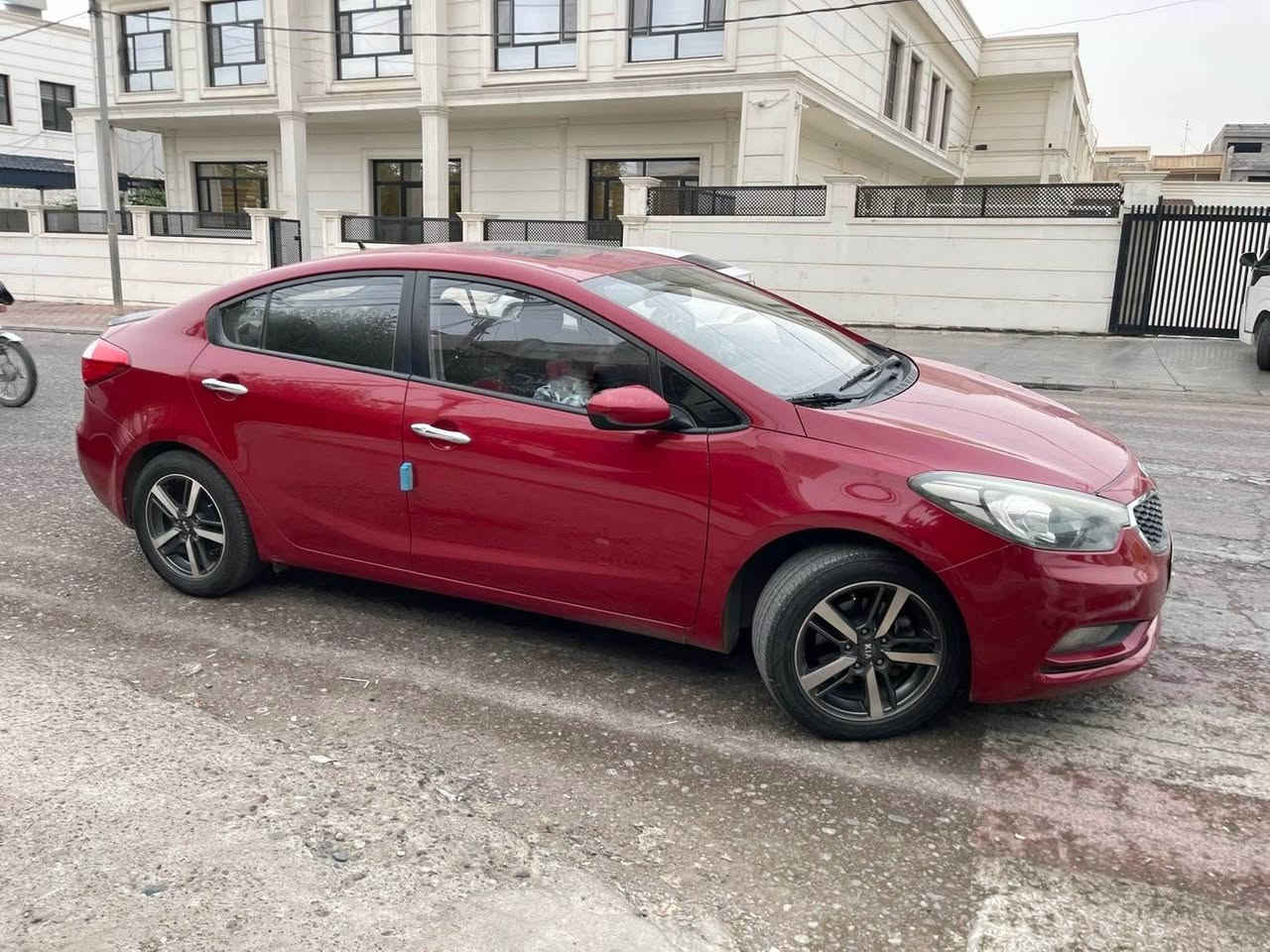 کیا سیراتۆ خلیجی 
یەک پارچە چاملخ لای سایەق
١٢٢$و مجال
*********** أربيل, العراق
