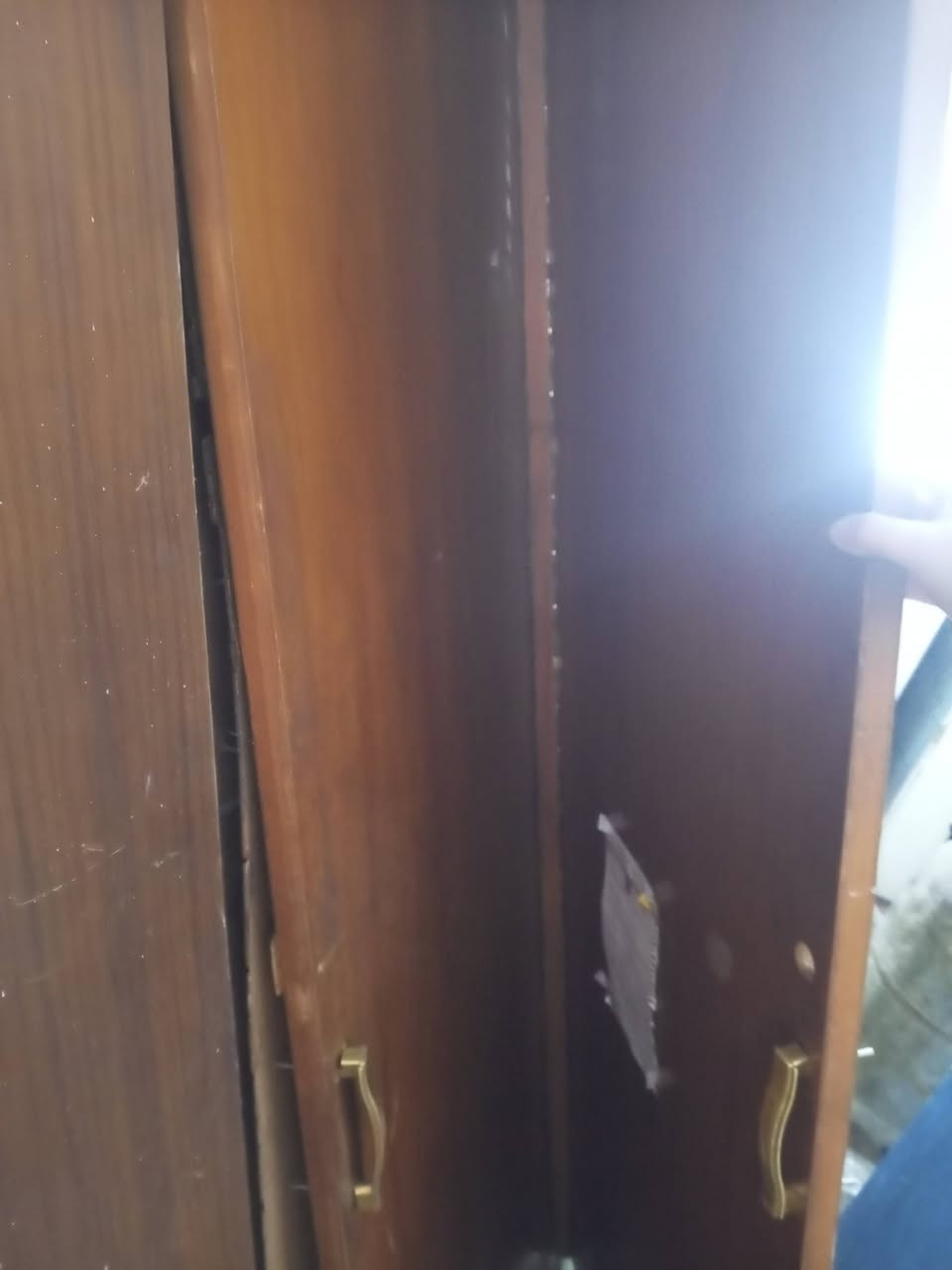 السلام عليكم عندي كنتور6بيبان كنتور تركي سلايت غراض جربايه نفر غراض الي محتاجيها البيتكم يمي راسلوني خاص مكاني حي جهاد


**إذا كنت صاحب هذا الإعلان وتريد حذفه لأي سبب، رجاءا أرسل رسالة إلى الدعم الفني**