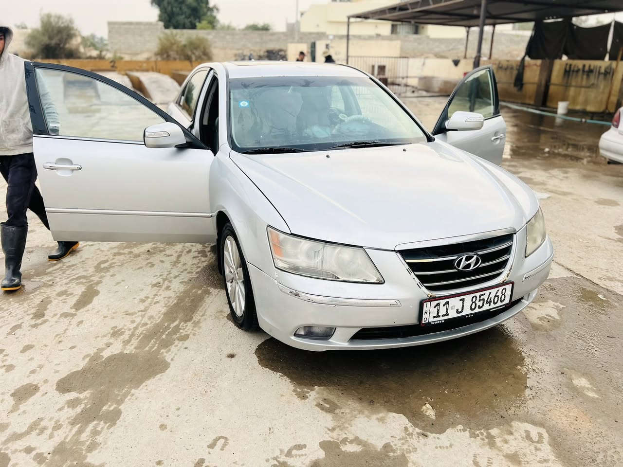 السلام عليكم ورحمة الله وبركاته سوناتا للبيع ٦ سلندر فول مواصاف لمتد تدفئه تبريد بلكشن كشنات جلد كشن كهرباء فتحه سقف لايت زنون عالي ناصي ترايك من البصره الزاخو محرك شرط وگير شرط لا تنقيص ولا تبخير تبريد تدفئه شرط  مكان السياره ناصريه سعر السياره ١١٦ اخوان والسوك كلشي بيه والتوفيق لجميع
***********
