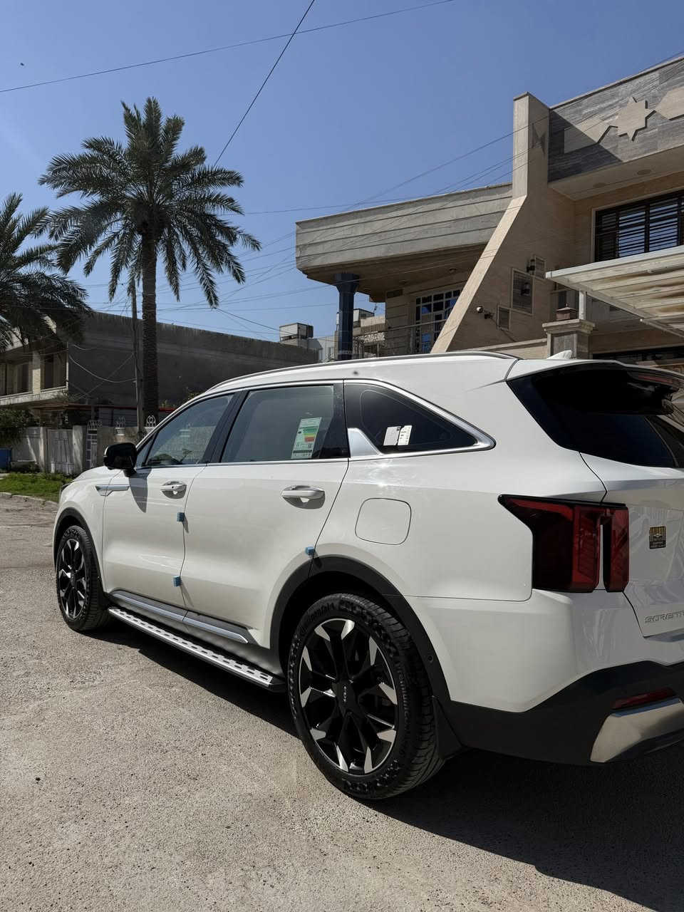 السلام عليكم
سورنتو فول الفول 2025 للبيع فقط 
كشنات جلد تدفئه وتبدريد وبنوراما
 وداتا شو و4 كامرات والباقي المواصفات معروفه 
 سيارة رقم اربيل مكفوله من صبغ والبارد وغيرها 
مكانها بغداد شارع فلسطين 
ماشيه 13 الف 
باسمي سيارة وبعدها بضمان وبيها تبديلات دهن مجاناً 
***********  للاتصال او واتساب
