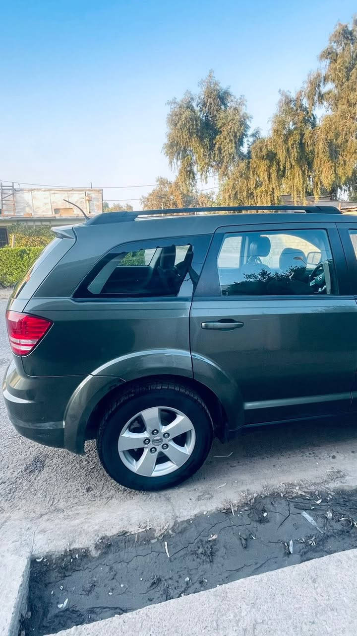 سلام عليكم دوج جورني موديل 16 اربعه سلندر ثلاث قطع تبريد سبعه راكب لون مميز زيتوني كير محرك بشرط صدر امامي خلفي جديد رقم وسنويه جديد للـ 2029 طخم تاير اخو الجديد رقم سليمانيه تحويل مباشر هزه باقي عليه كم شهر يله تخلص لايت زينون ضرره فقط بونيد بدون دواخل اير باك سستم كله بلادي مكاني كركوك مكلف بالنشر مااجاوب ع الفيس اتصل وتدلل ***********
السعر 132$
