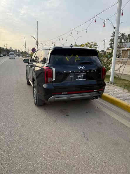 السلام وعليكم 
للبيع 
هيونداي بلسايد 
2025وارد امريكي
تبديل باب خلفي وتصليح داير باقي كفاله 
 بجم كبس 
ماشية 2600mi

مواصفات :- 
بصمة تشغيل 
تشغيل عن بعد. 
بصمة ابواب وصندوق
كامرات ٣٦٠محيطي
5كامرات 
حساسات امامي خلفي
المقاعد الاماميه كهرباء
كشنات امامي خلفي تدفئة تبريد
كشنات خزن ميموري 
تدفئة استيرن
شاحن وايرلس
التبريد ثلاث قطع 
التبريد الخلفي تحكم منفصل 
رادار امامي + خلفي 
رادار جانبي نقطة عمياء
قيادة ذاتية 
تحديد مسار
6 منافذ usb للشحن 
فتحة سلايت 
داتو شو
شاشةGBS
اشاير مري 
لدات امامية
بكلايت ليد 
سايد بريك بصمة 
فتح الجنطة كهرباء
 عن طريق البصمة 
تحديد مسار
اوتو ستوب 
4 وضعيات قيادة

مرقم شهداء 
للأستفسار :‭٠٧٧٣ ٢٤٠ ٥٨٢٤‬
السعر 310بيها مجال 
مكان السيارة : كربلاء الحسينية
