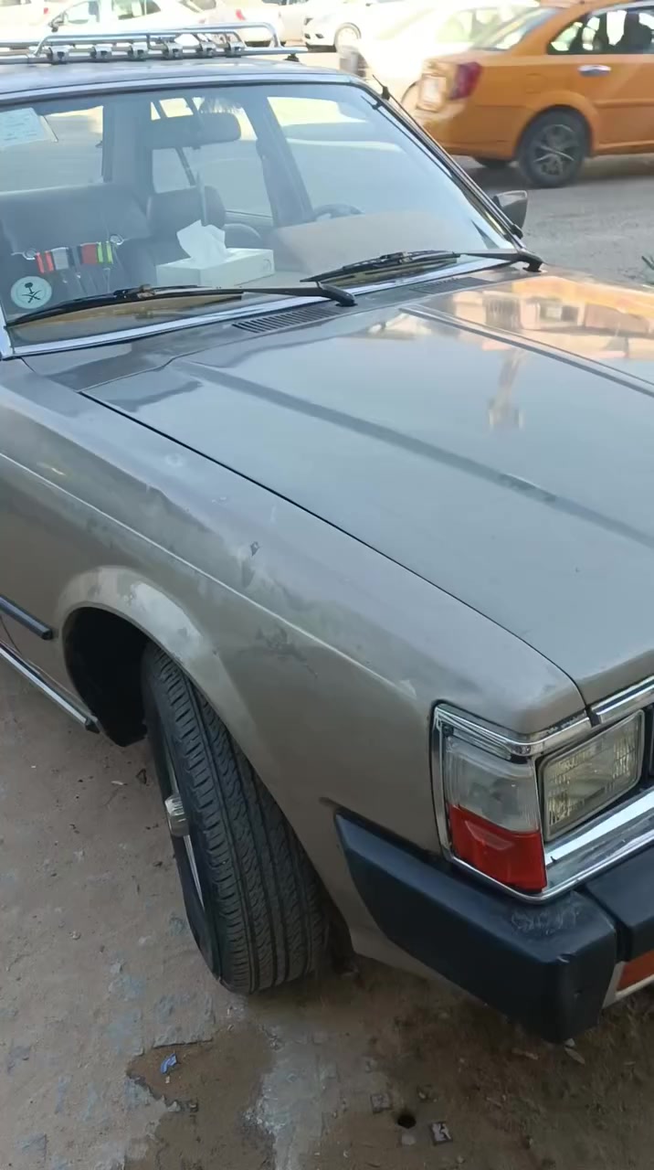 سلام عليكم من رخصة الادمن للبيع كرونة موديل 82 مسجلة بلادية رقم نينوى مشروع وطني شرط التحويل موجودة بغداد السعر 50 ورقة ت  ***********
