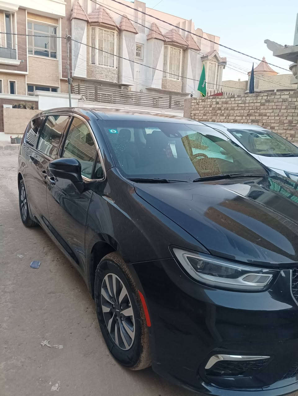 باسفيكا 23 فول مواصفات ماعدى الفتحه حادث جاملغ الأيسر الامامي وبنيد رقم بابل باسمي التفاصيل والمواصفات مذكوره بالفيديو السعر 215 وبيها مجال للاستفسار الاتصال على الرقم ***********
