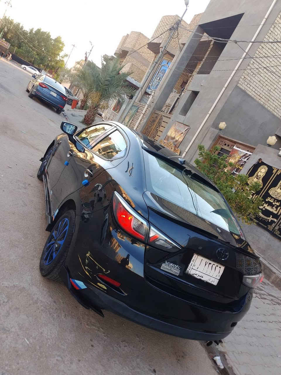 سلام عليكم  بيع مستعجل كورلا ياباني يارس موديل 2019 السعر 83 وبيها مجال  مكينه وكير عله وضع الشركه ماشيه 54 فول مواصفات بصمه تشغيل تحكمات ستيرن شاشه كامره اشاير مري جهتين مثبت سرعه كروز سبورت رياضي بيهه تزويد كامل تبريد ثلج لايت زنون حداديه أماميه وخلفيه جديده كهربائيات كلها شغاله تخم تاير السياره بيها جاملغ وبنيد حادث امريكيه سنويه مجددة مكان سياره نجف ***********
