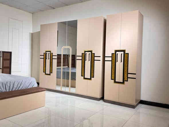 (لمسة للأثاث والإنارة ):
تعلن عن وصول غرف نوم تركي مختلفة الاحجام📢:

✅(10 قطعه) 

✅(9 قطعه )

✅(7 قطعه ) 

✅(6 قطعه )

✅(5 قطعه) 

🇹🇷  المنشأ تركي - نفرين مودرن 💯 
🆗تصاميم حديثة و معاصرة بأسعار تنافسية
📍 كربلاء -الهندية -الصوب الصغير -مقابل شركة نسيم كربلاء للصرافة

🚛التوصيل مجاني كربلاء/بابل/بغداد

☎للحجز والاستفسار: ‎0771 717 1753
