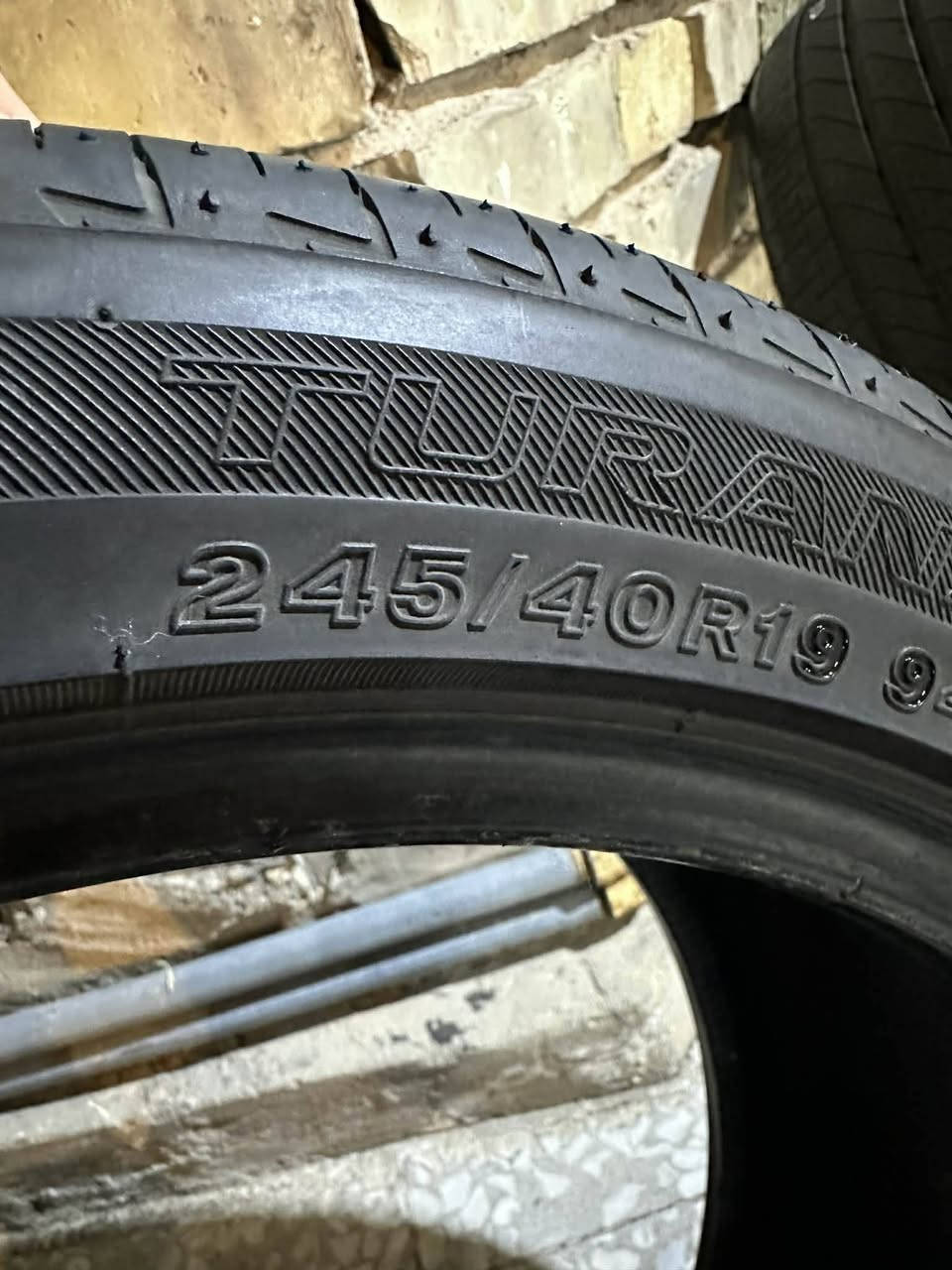 سلام عليكم تخم تاير
بيرجستون ياباني
نظافه ٩٠/١٠٠ / انتاج ٢٤
لبيع السعر ٣٠٠ الف 
يرهم K5 GT 2500
سوناتا ان لاين ٢٥٠٠ T
استفسار ***********
