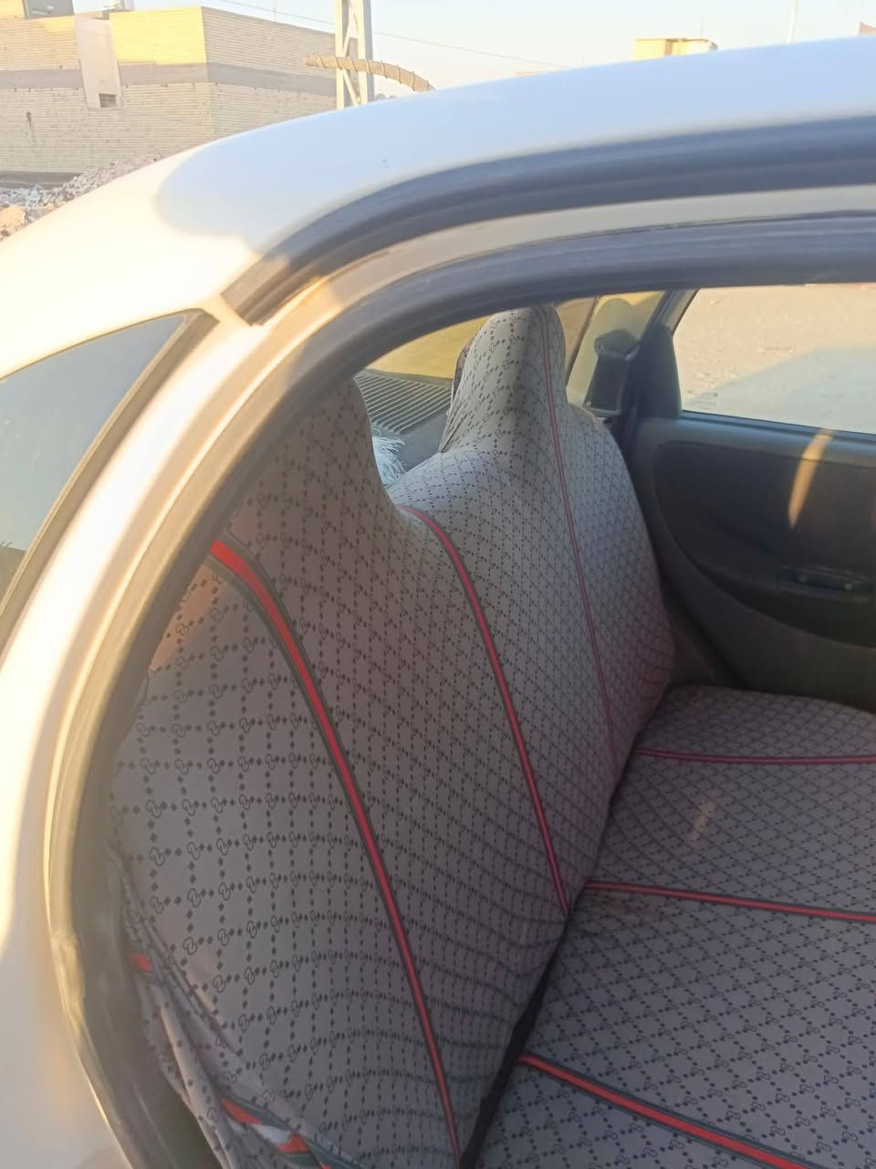 للبيع شوفر ليت بارينا كير مكينة افيو بلاد
2002 سيارة حلوة ومرتبة وقتصادية مال شغل 
السعر 35 وبية مجال
*********** بية واتساب
