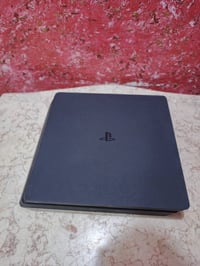 بلايستيشن 4 • ٥٠٠ جيجابايت • بغداد الشعب