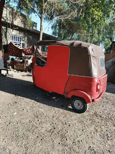 تكتك2017 بيهه مكينه 2020 أوراق بيهه وحده من لأوراق استنساخ وبيهه خياس بس جاملقات بيهه تخم تاير كهربائيات كلها شغاله مكان بغداد فلكه حي النصر قرب الجسر الفرنسي 
رقم ***********
سعر 3 مليون 
بيهه مجال حك الجيه خابر وتدلل
