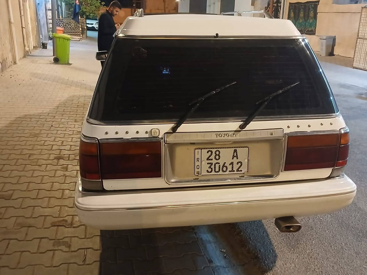 ارنب ستيشن مديل 1995مكفوله من اي ضربه او نقل جثه او اي عيب شرعي تبريد جديد ثلج مال ملكه حداديه جديده تخم تاير *********** سعر 75ورقه مكان نجف بسمي
