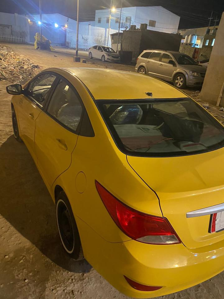 سلام عليكم اكسنت موديل 2013 بيه جاملغ وبعيد والباقي كفاله لونه الأصلي رصاصي خليجي السياره كلش حلوه ومرتبه احلى من الصور مكينه 1600 كير حداده تبريد تخم تاير كهربائيات كله جاهز تحويل ثاني يوم مكاني بصره سعر 75 مستعجل عله بيعته رقم الهاتف ***********
